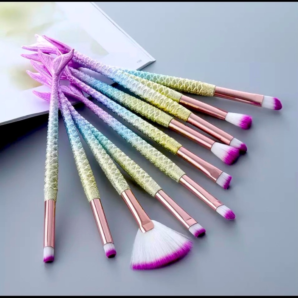 10 Piece Mermaid Makeup Brushes Set